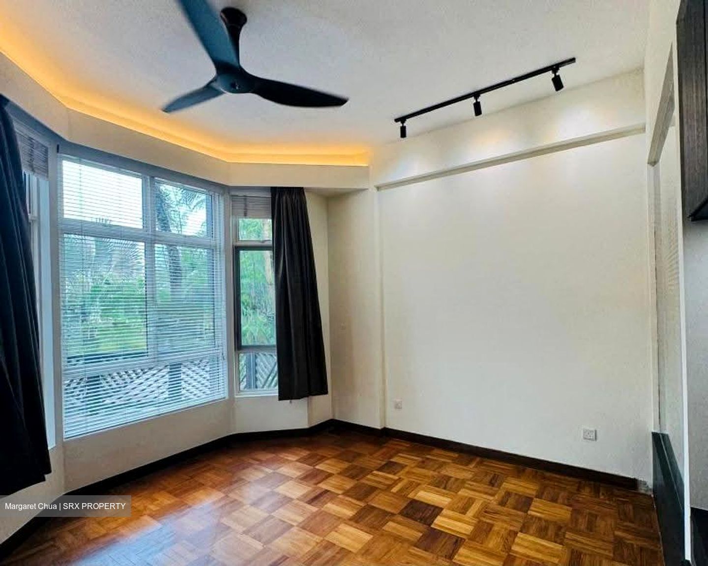 Hillington Green (D23), Condominium #628967821